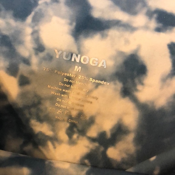 High waisted Blue Tie Dye 7/8 Leggings NWOT - Picture 9 of 13